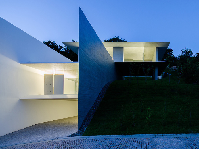YA-House