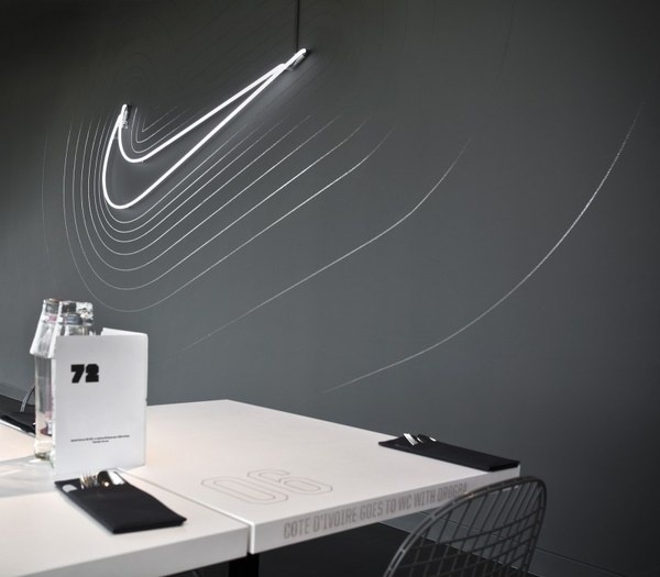 Cantine Nike / Uxus #nike #reactive #waves #space