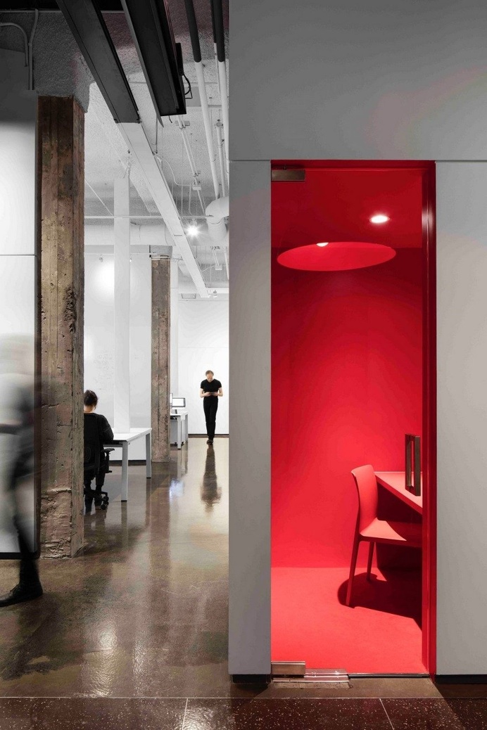 Lightspeed Headquarters on the Ground Floor of a 19th-Century Railway Hotel, Montreal 6