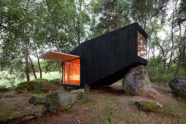 0-House On A Big Rock by Uhlik Architekti #cabin