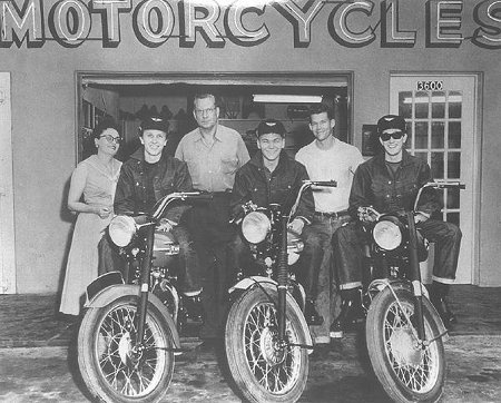 Famous Men and Their Motorcycles | The Art of Manliness #type #photography #motorcycles