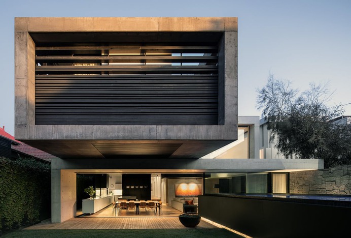 Strong Arm House by MCK Architects