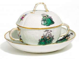 SMALL TERRINE WITH WATTEAU SCENES. Meissen. #Sets #Teasets #Porcelainsets #Antiqueplates #Plates #Wallplates #Figures #Porcelainfigurines #porcelain