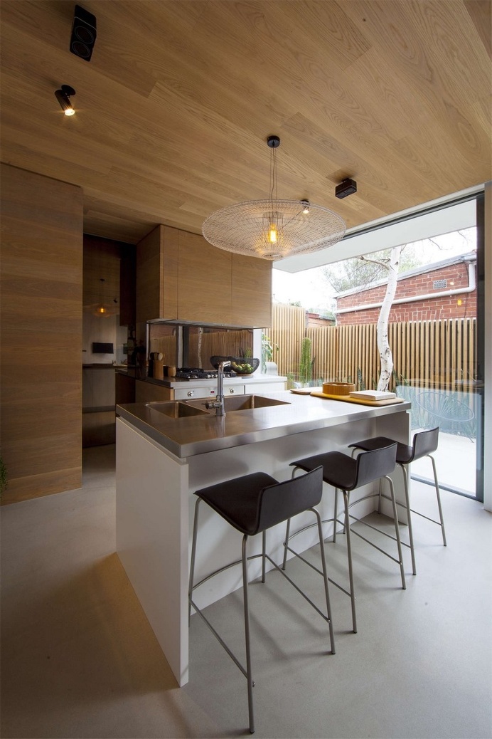 Skin Box House by Mcmahon and Nerlich Architects