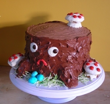 FFFFOUND! | tree stump cake | Flickr - Photo Sharing! #cake