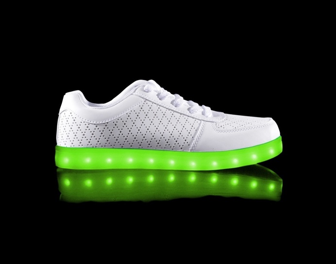 Light Up Shoes Womens Nova (Perf-White)