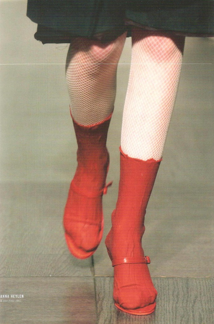 dekonstruktivisme: "Anna Heylen autumn—winter 2002—03. "