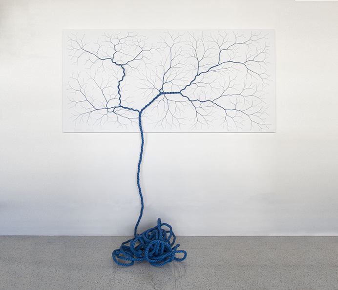 "Ciclotrama" site-specific series by using nylon rope and countless nails.