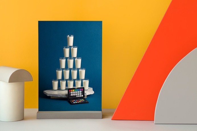 Collection of prints - Mindsparkle Mag Las Coleccionistas from Barcelona, Spain have launched an online shop where the duo sells fine art prints of their personal photographs captured for you – and your wall. Simple, colorful and very bold, just as we like it! #art #identity #branding #design #color #photography #graphic #design #gallery #blog #project #mindsparkle #mag #beautiful #portfolio #designer