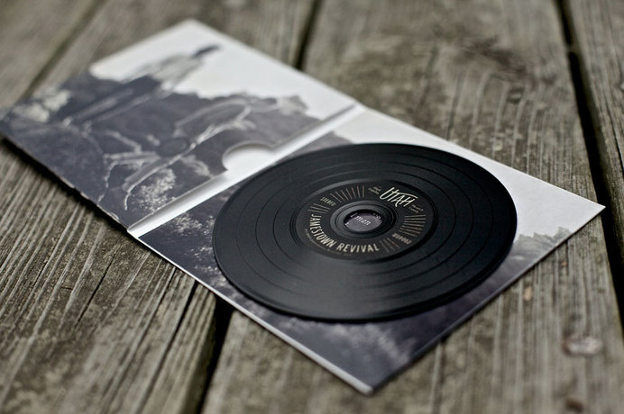 Simon Walker via www.mr-cup.com #packaging