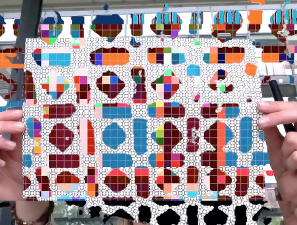La Marche des Fourmis Laura Knoops | Designer & VJ #performance #knoops #photobooth #clip #video #boer #music #laure