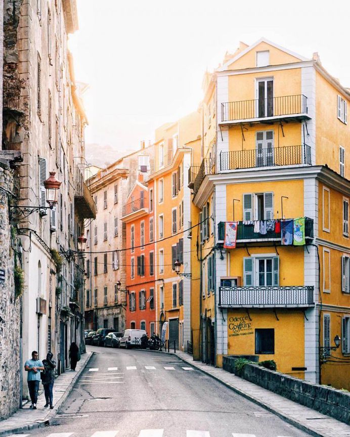 Vibrant Travel Street Photography by Alex Zouaghi