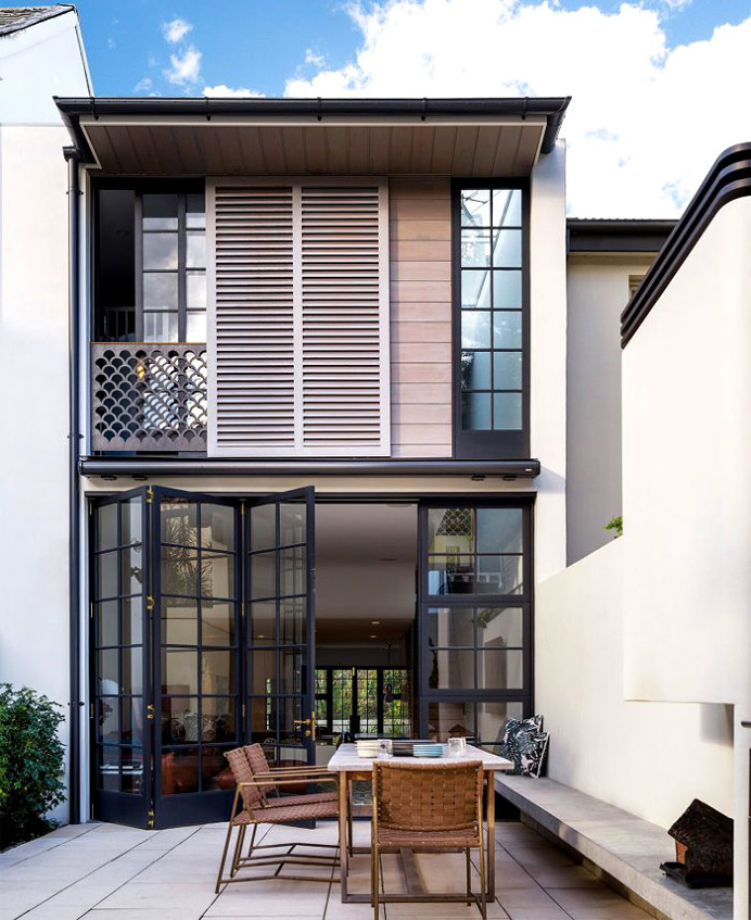 Luigi Rosselli Faced the Challenge to Reconstruct Terraced House in Sidney - InteriorZine