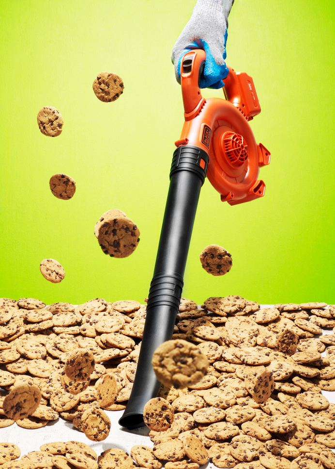 leaf blower, cookies