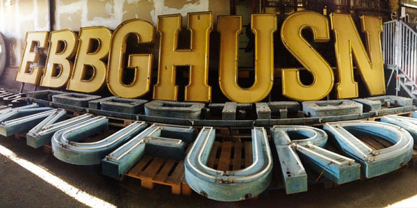 feeldesain Buchstaben Museum open #signs #typography