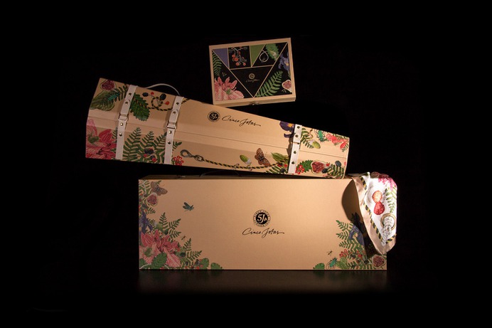Luxury packaging 5J. Morillas branding on Behance