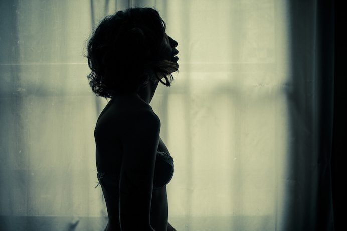 silhouette girl
