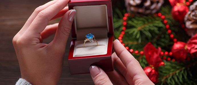 Gold engagement rings are the most traditional and popular rings for future brides. Depends on your style, you can choose the one-of-a-kind engagement ring, what will be the most special for you.