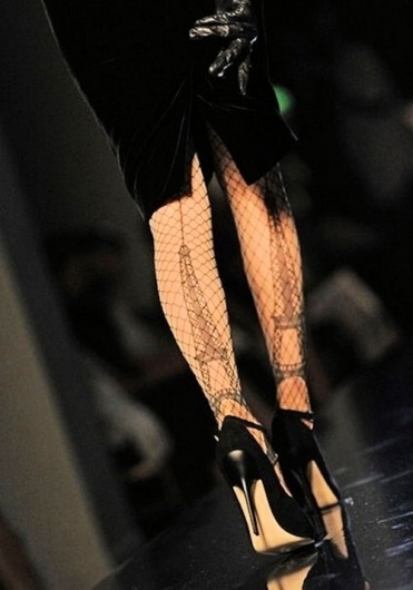 Sara Lindholm - papillon0727: Â Â Â Â Paris fashion hose #fashion #paris #photography