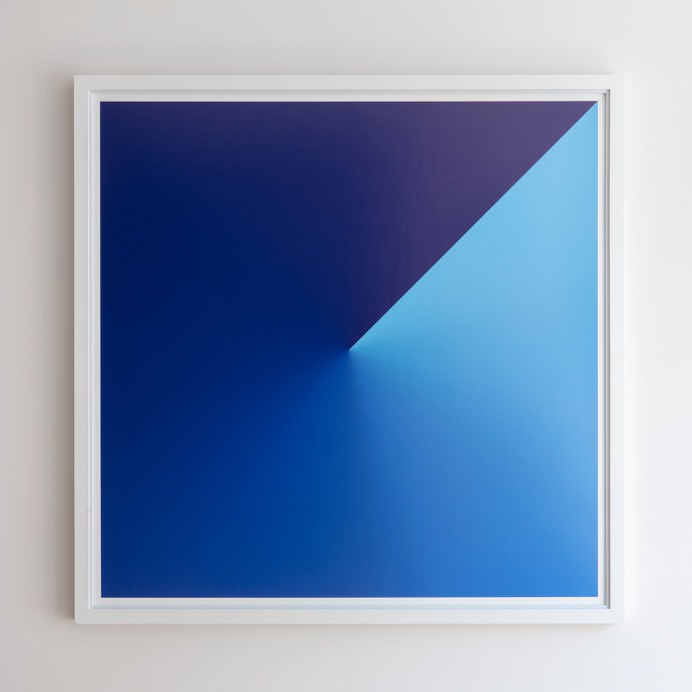 Ethereal

100x100 cm
Archival Pigment Print 
Editions of 5
