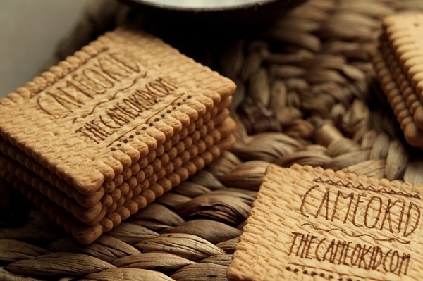 Visitenkekse : the cameo kid #branding #business #card #design #graphic #cookie #cameokid #logo #promotion #organic #typography