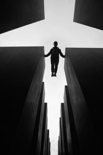 4490478787_481cbef737_o.jpg by ryanallanphoto.blogspot.com #photograp #photography #blackwhite #berlin