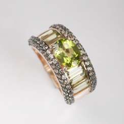 Moderner Peridot-Ring