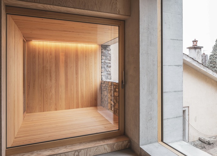 Stable Conversion by Link Architectes