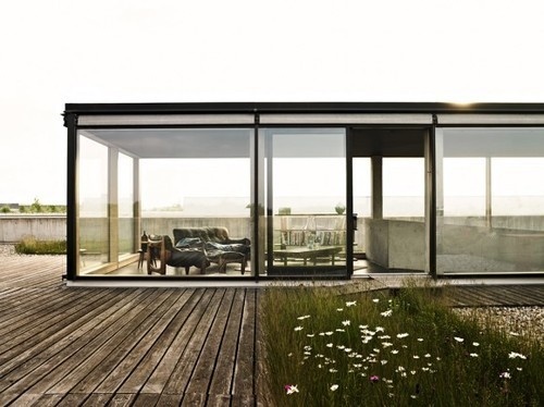 tinadiggsit:(via Japanese Trash Part 13) #architecture #house #modern