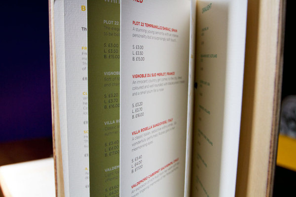 Amicus Apple #dashed #print #design #menu #boxes #wood #drinks #cocktails