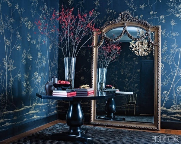 Navy floral wallcovering by de Gournay #blue #wallpaper #decor