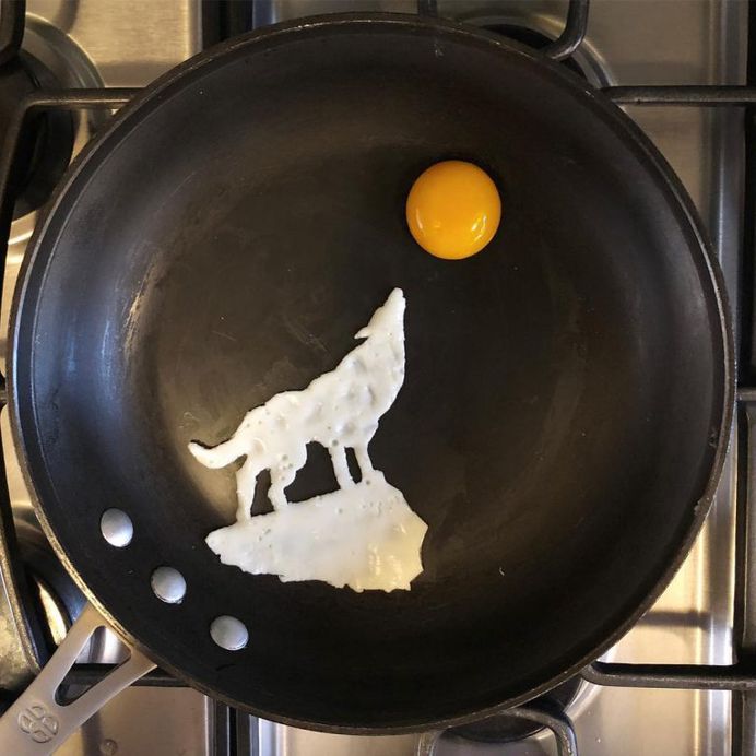Michele Baldini Turns His Breakfast Eggs Into Works of Art on Instagram