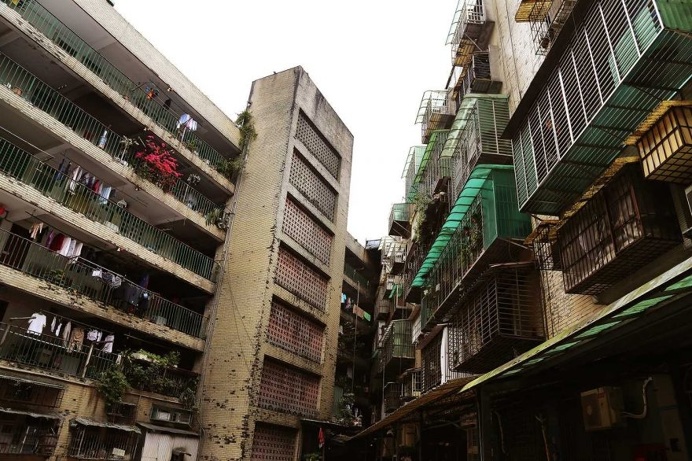 The Nanjichang Community: Stunning Urban Photography by Xian-Rong Lin