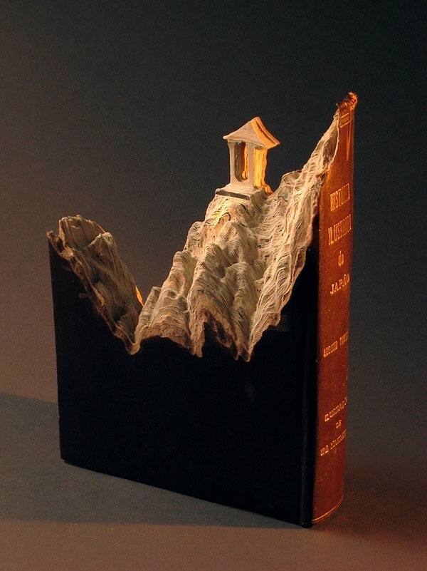 20 Cool Book Sculptures for Inspiration #sculptures #book #art