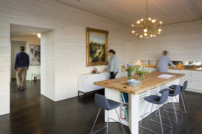 James River House – a Modern Family Weekend Retreat
