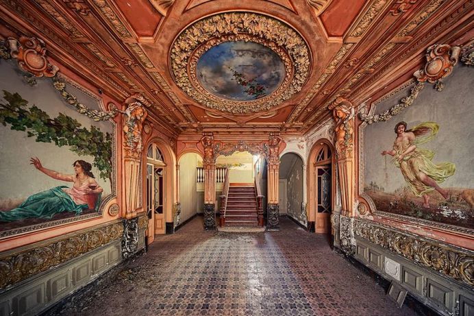 Abandoned Europe: Stunning Urbex Photography by Matthias Haker