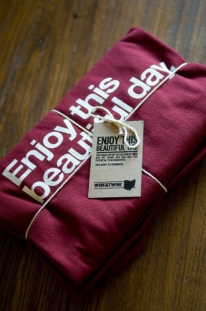 t-shirt-packaging-design-wire-twine-01 #packaging #design #tshirts