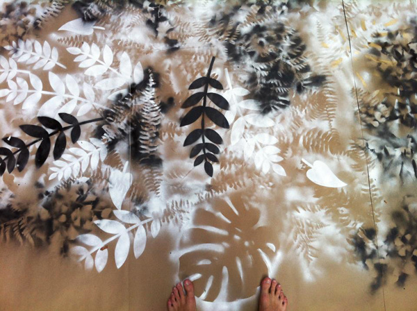 Plenty (2012) Geoffrey Holstad #floor #leaves