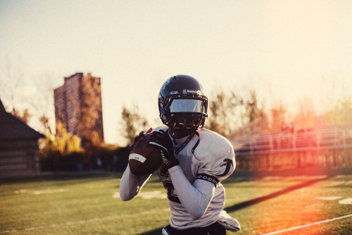 692861da542b1edf-PageImage5286115047614tgag_20.jpg #photography #football