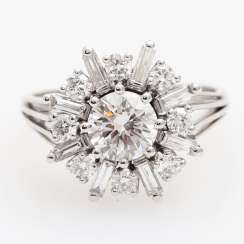 Damenring, zentraler Brillant ca. 0,90 ct