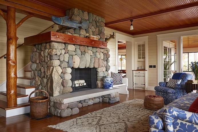 Crane Island Retreat by David Heide Design
