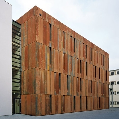 Dezeen » Blog Archive » Haus der Essener Geschichte by Scheidt Kasprusch #architecture