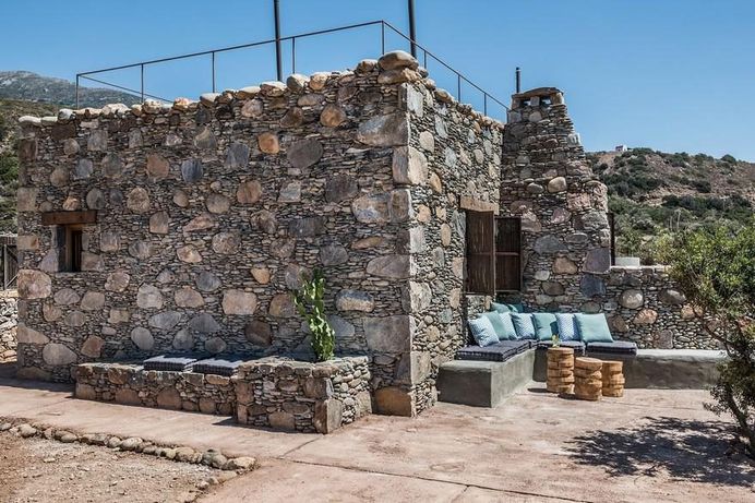 Crete Vacation Home by Paly Architects 2