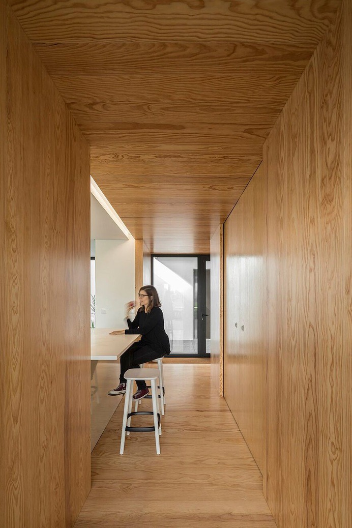 Arch House, Portugal / Frari Arquitetura