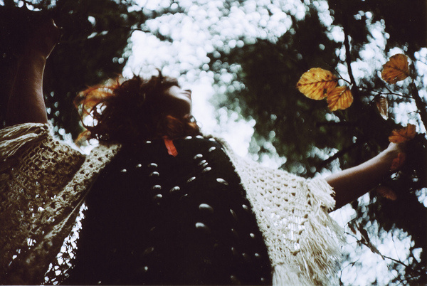 ISO50 Blog – The Blog of Scott Hansen (Tycho / ISO50) » The blog of Scott Hansen (aka ISO50 / Tycho) #woman #tree #photography #nature #vintage