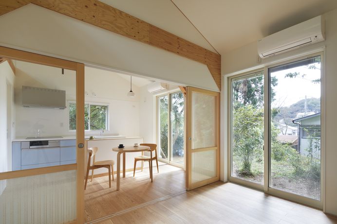 Continuing House by naf architect & design