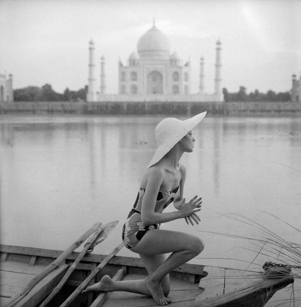 Norman Parkinson - The Taj Mahal seen across the swirling Jumna River.jpg - Photos - Photohab - Photographer's Portfolios #fashion #photography #inspiration