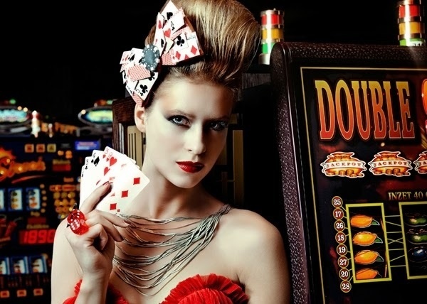Glamour Photography by Stephanie Pistel #fashion #glamour #photography