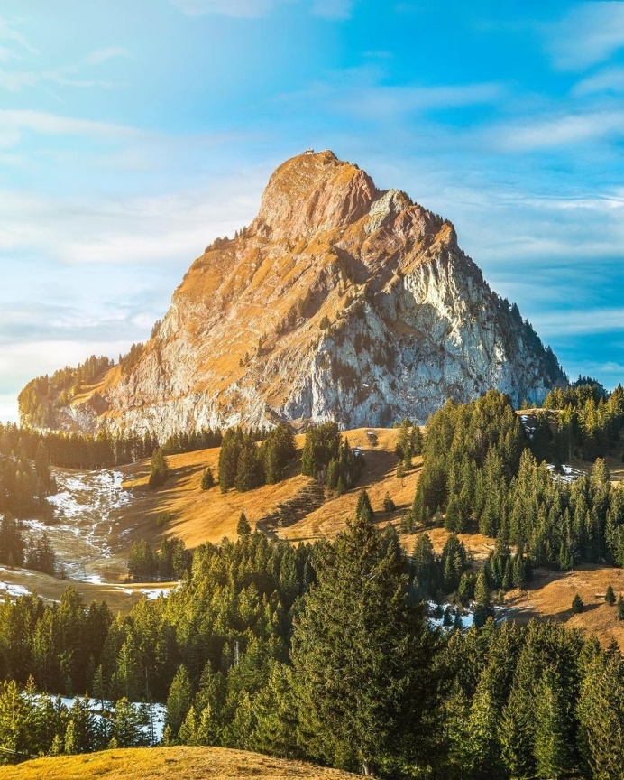 Marvelous Shots of Breathtaking Travel Landscapes by Reuben Nutt