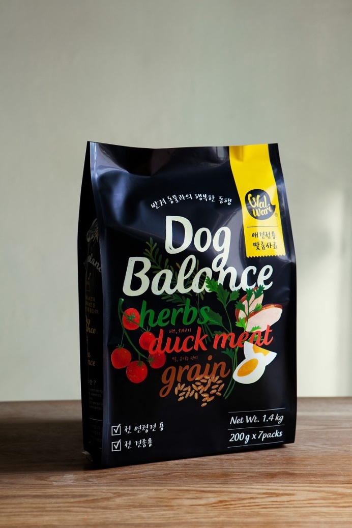Dog Balance – Package Design for Walwari